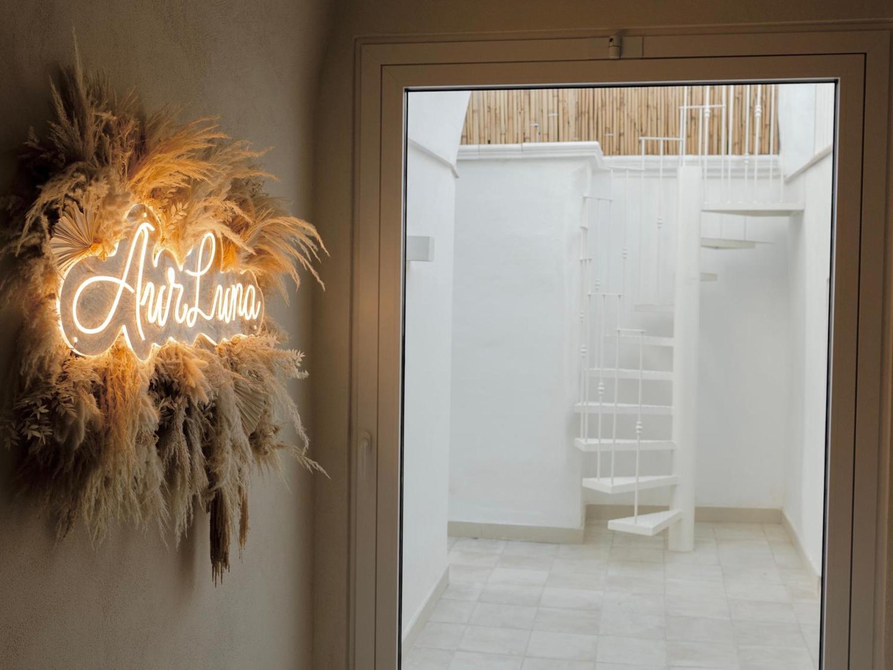 בארי Aurluna Luxury Suites מראה חיצוני תמונה