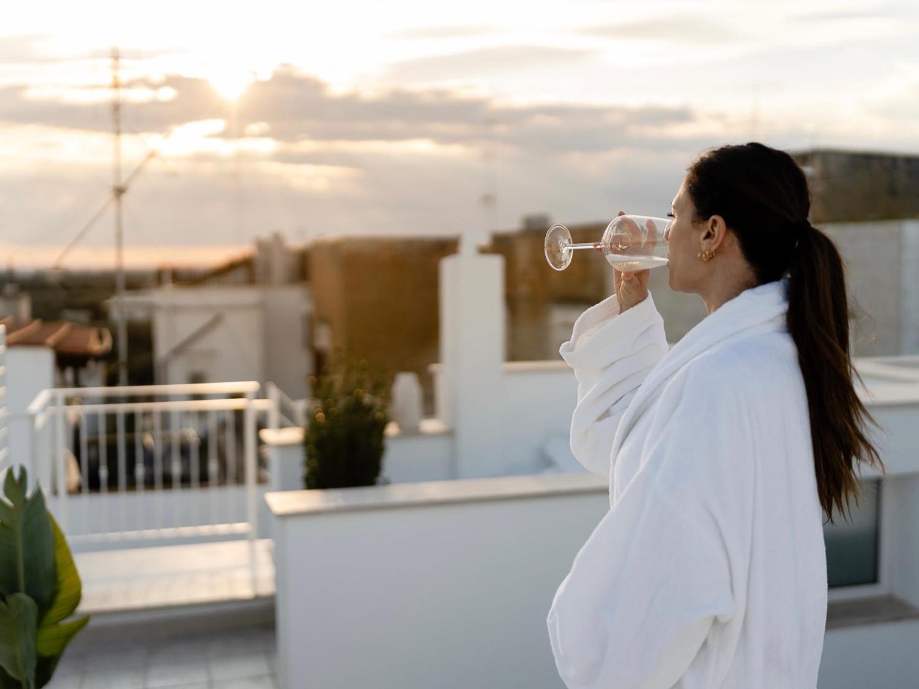 בארי Aurluna Luxury Suites מראה חיצוני תמונה